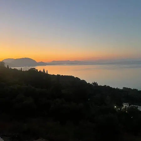 Sunrise Apartment, Stunning Sea And Mountain View