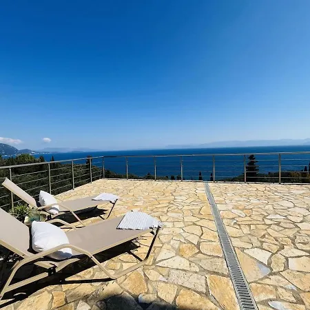 Sunrise Apartment, Stunning Sea And Mountain View Chlomós