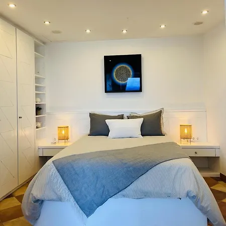 Sunrise Apartment, Stunning Sea And Mountain View Apartamento *